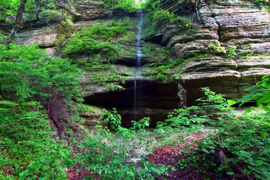 Ultimate Guide to Starved Rock State Park: Hiking, Waterfalls & More