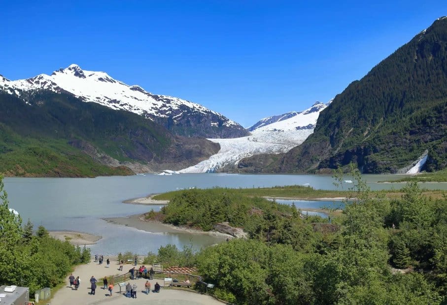 Cruising the Inside Passage: A Guide to Southeast Alaska by Sea